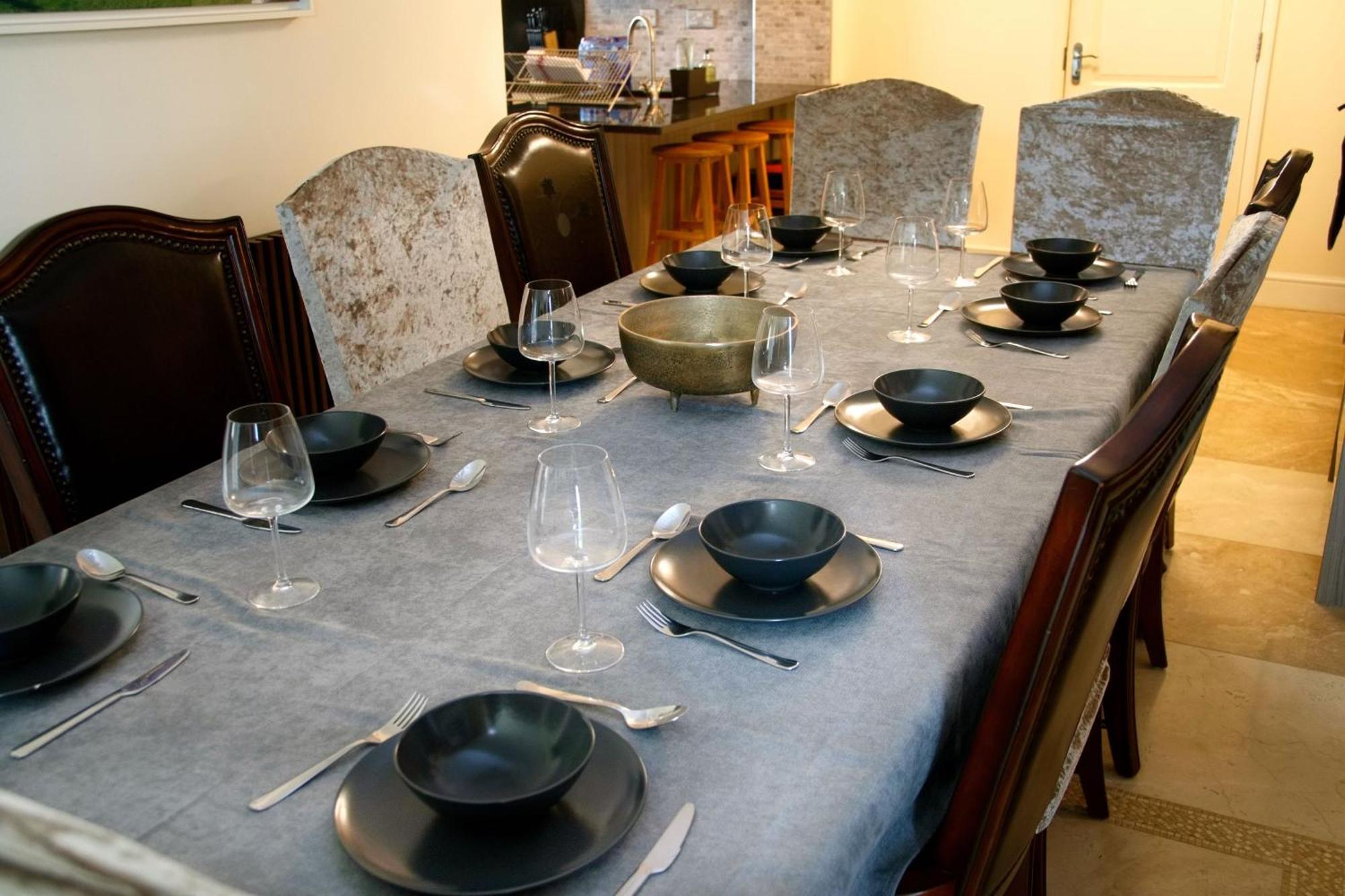 Deluxe 4 Or 5 Bed House With Hot Tub, Cinema Room Sleeps 15 Saffron Walden Eksteriør bilde